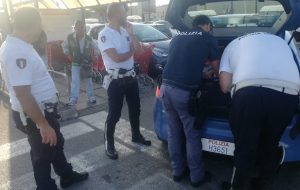Continua la stretta contro i parcheggiatori abusivi: altre due denunce