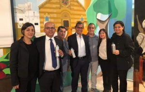 Plastic Free: il Comune di Villa Castelli acquista centinaia di borracce per studenti