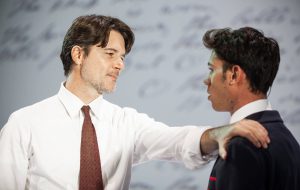 “L’attimo fuggente” con Ettore Bassi al Verdi di Brindisi