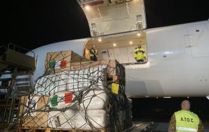 Partito da Brindisi un volo umanitario delle Cooperazione Italiana per la Somalia