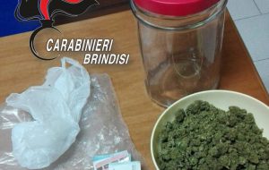 In camera da letto oltre 200 grammi di marijuana: arrestato 20enne