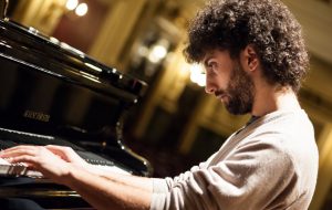 Stasera recital pianistico di Giuliano Graniti nella Basilica del Carmine