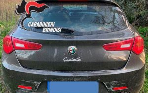 Inseguimento tra le campagne di Tuturano: un arresto e due denunce