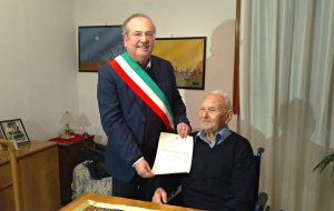 Il Sindaco Rossi festeggia i 100 anni di Carmine Dell’Angelo Custode