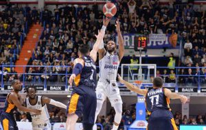 L’Happy Casa Brindisi non muore mai: vittoria su Roma all’overtime