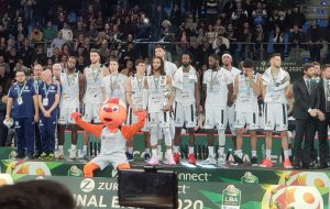 F8 2020: il sogno della vittoria si infrange contro Venezia. Grande spettacolo della tifoseria biancazzurra