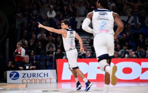 Brindisi conduce per 38 minuti, Milano vince nel finale: addio playoff