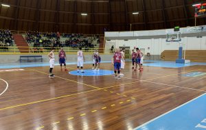 La Brio Service Carovigno lotta, soffre e vince la prima gara di playoff. Finale: Massafra 57 Carovigno 69.