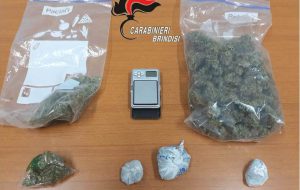 Deteneva in casa 129 grammi di marijuana: arrestato 24enne
