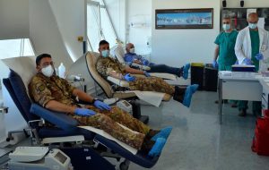 I Militari del “Cavalleggeri di Lodi” donano sangue al Perrino