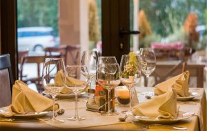 I ristoratori di Brindisi fanno fronte comune. Nasce ‘Pani e pesci’; associazione che “punta a sviluppo e valorizzazione della cultura enogastronomica del territorio. Dialogo continuo con le istituzioni”