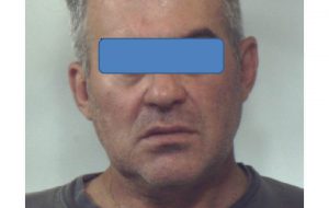 In casa cocaina, hashish e marijuana: arrestato 53enne