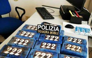 Fermato sulla Superstrada con 18 Kg di cocaina purissima: arrestato 45enne