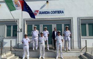 Incendiata l’auto del comandante della Guardia Costiera a Savelletri: arrestato responsabile
