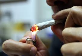 Beccato con marijuana ed hashish: denunciato 20enne di Brindisi