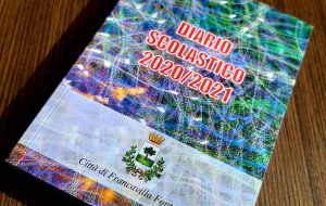L’amministrazione Denuzzo per le scuole: interventi sulle strutture e consegna diari agli studenti
