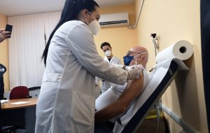 Vax day: prime vaccinazioni a Brindisi e Fasano