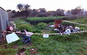 Autocarrozzeria abusiva nelle campagne di Ceglie: intervengono i Carabinieri Forestali