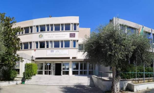 Ritorno al futuro. Gli ex studenti del liceo Scientifico Statale T. Monticelli trent’anni dopo il diploma