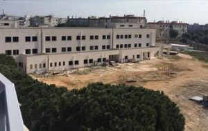 Ospedale Ostuni, Caroli e Perrini: “Spese quasi triplicate per l’ampliamento, Emiliano e Pasqualone vengano a riferire in Commissione”