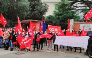 OSS: “dopo il mostro Covid, arriva la fine dei nostri contratti”