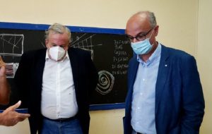 In arrivo nuova ordinanza: da lunedì dad per tutti in Puglia. Emiliano: “Sino a quando non avremo vaccinato tutti, è giusto rimanere a casa”