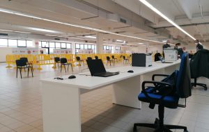 Fasano-Conforama, Amati: “Aperto hub pediatrico. Vengano da tutta la Puglia perché obiettivo è vaccinare”
