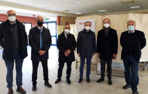 Lopalco in visita ai centri vaccinali brindisini: “Dagli hub la risposta migliore contro la pandemia”
