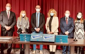 Il Rotary dona dei tablet al “Morvillo Falcone” e al “Ferraris” di Brindisi per gli studenti meno abbienti