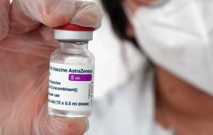 Anziani dagli ottanta anni in su: è ancora possibile vaccinarsi