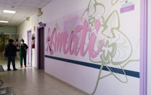 Senologia di San Pietro Vernotico, murales donati dall’associazione Cuore di Donna