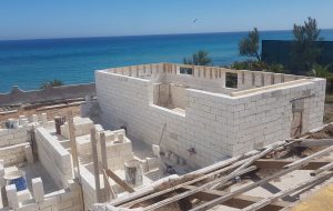 Blitz e sequestro dei Carabinieri Forestali a Torre Testa: scoperto cantiere abusivo a due passi dal mare