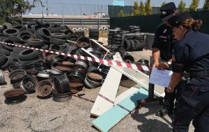 Stoccano rifiuti pericolosi in area non autorizzata: denunciato 75enne