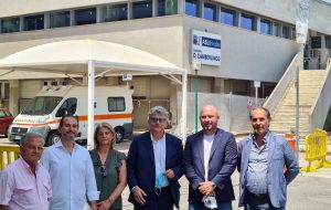 Ospedale Francavilla Fontana, Caroli e Perrini: “Erbacce, facciate fatiscenti e posti letto di terapia intensiva non utilizzati, una situazione non degna di un nosocomio”