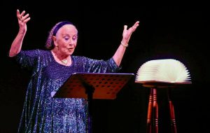 Teatro sotto le Stelle: il 24 agosto Isa Danieli in “Raccontami” al Minareto di Selva di Fasano