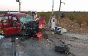 Auto contro pilone, la 23enne alla guida aveva fumato droga e bevuto troppo alcol: denunciata per omicidio colposo