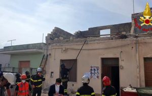 Sindacati: “basta morire di lavoro”