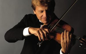 BrindisiClassica: Sabato 16 Uto Ughi in concerto al Nuovo Teatro Verdi