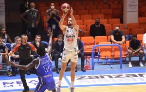Fuga di Gas e pioggia di triple: Brindisi festeggia il primo successo stagionale
