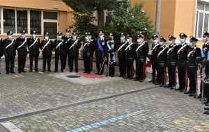 Commovente cerimonia nel Comando Carabinieri: giurano i nuovi vicebrigadieri, insigniti i militari distintisi in attività di servizio