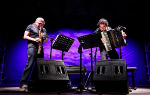 Venerdì 10 dicembre  Vince Abbracciante e Javier Girotto sul palco di Palazzo Roma a Ostuni