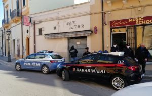 E’ un ritrovo di spacciatori e pregiudicati: chiuso per 15 giorni il “Bar Inter” di Mesagne