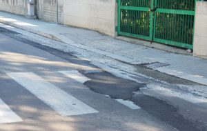 Lavori stradali al quartiere Casale: il Comune diffida Enel