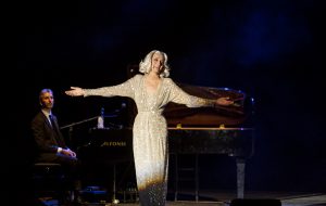 Il 10 Agosto Drusilla Foer al Capannone ex Montecatini: biglietti in vendita dal 28 Aprile alle ore 10.00