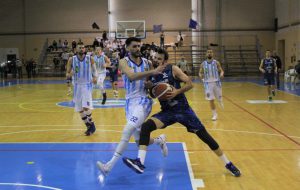 La Dinamo esce sconfitta dallo scontro diretto contro Lucera e perde il primato