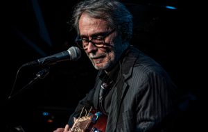 Martedì 21 Nino Buonocore in concerto a Francavilla Fontana