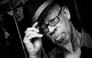 Stasera Arthur Miles in concerto a Mesagne