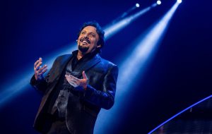 Giovedi 9 Marzo Enrico Brignano al Verdi di Brindisi con “Ma… diamoci del tu!”