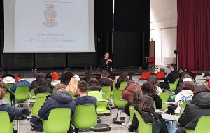 I Carabinieri incontrano gli studenti di Ostuni