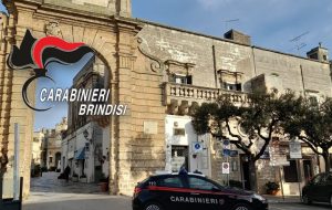 Molesta giovani donne con proposte a sfondo sessuale: in carcere